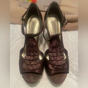 Size 9 brown Steve Madden wedges